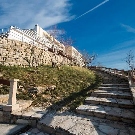 Aparthotel Castrum Novum