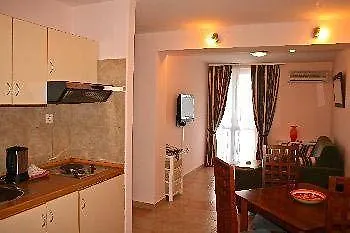 Szálloda Aparthotel Castrum Novum 3*