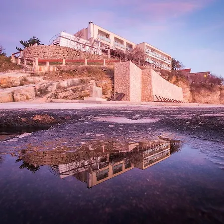 Aparthotel Castrum Novum Szálloda Novigrad Istria