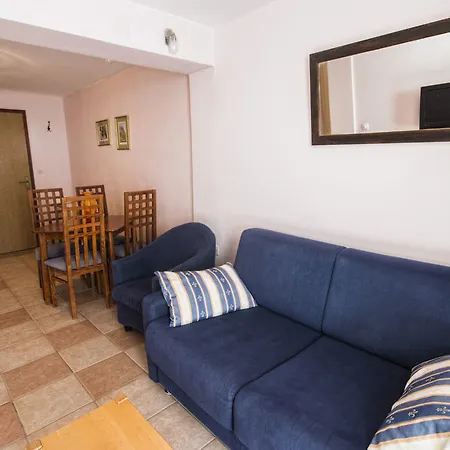 Szálloda Aparthotel Castrum Novum 3*