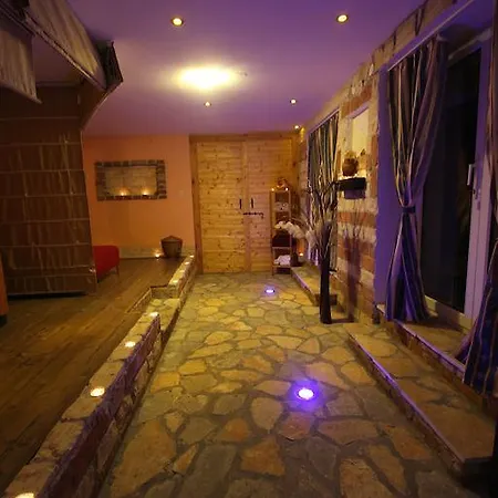 Aparthotel Castrum Novum Szálloda